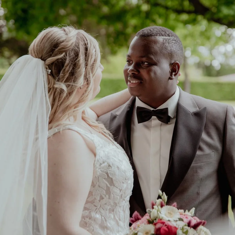 Afrikanische hochzeit muenchen brautpaarshooting